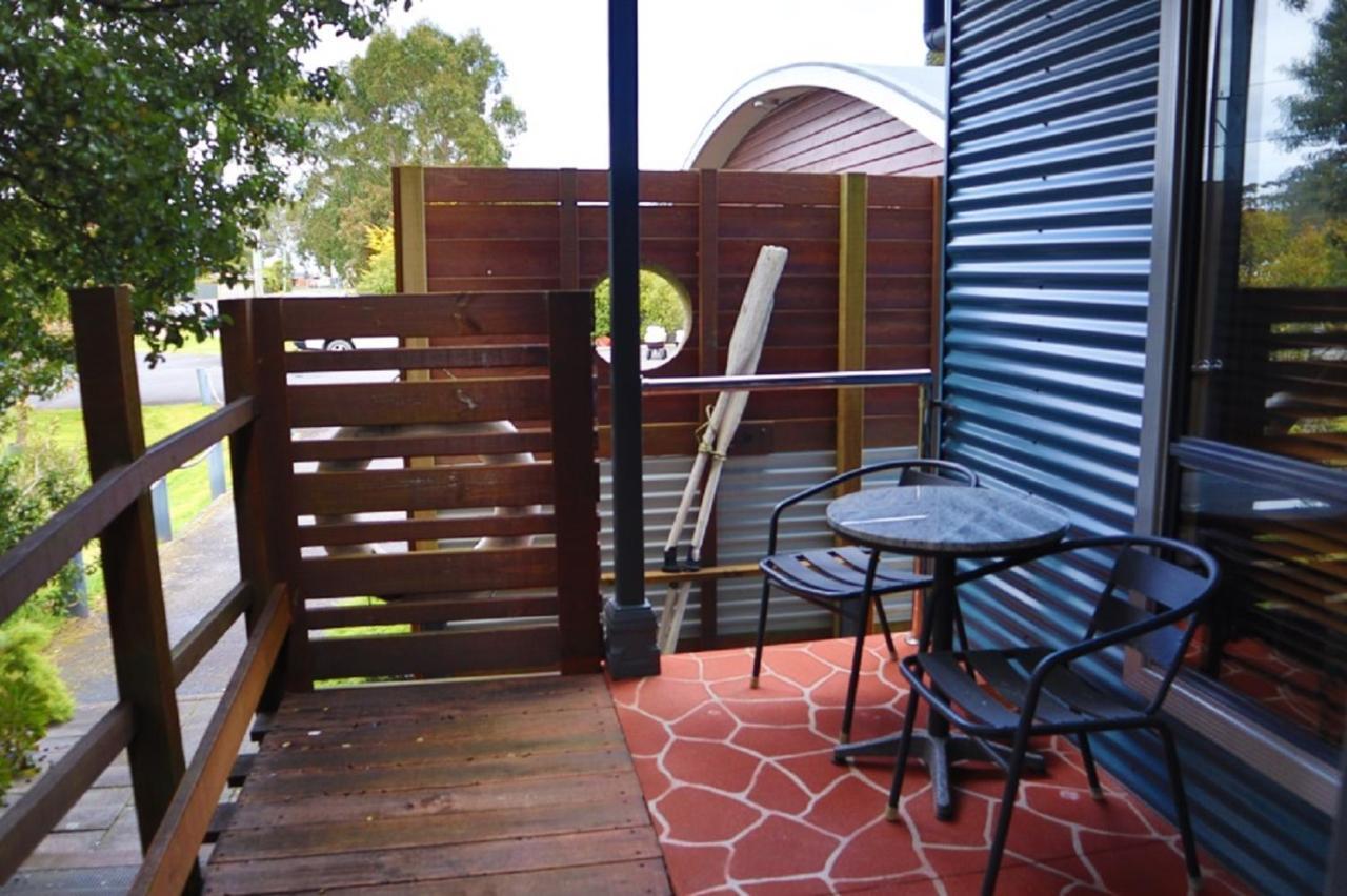 Strahan Bungalows Exterior photo