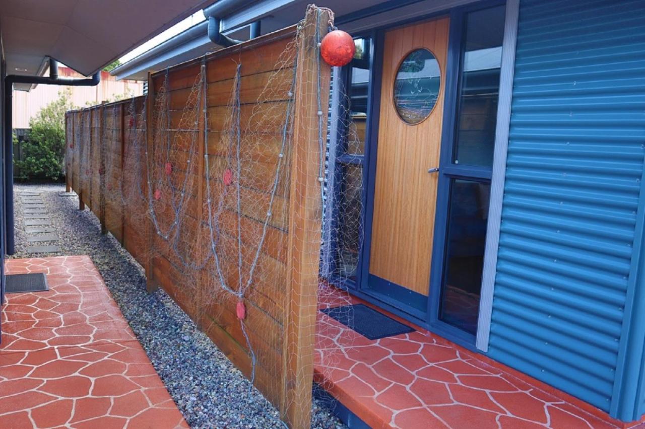 Strahan Bungalows Exterior photo